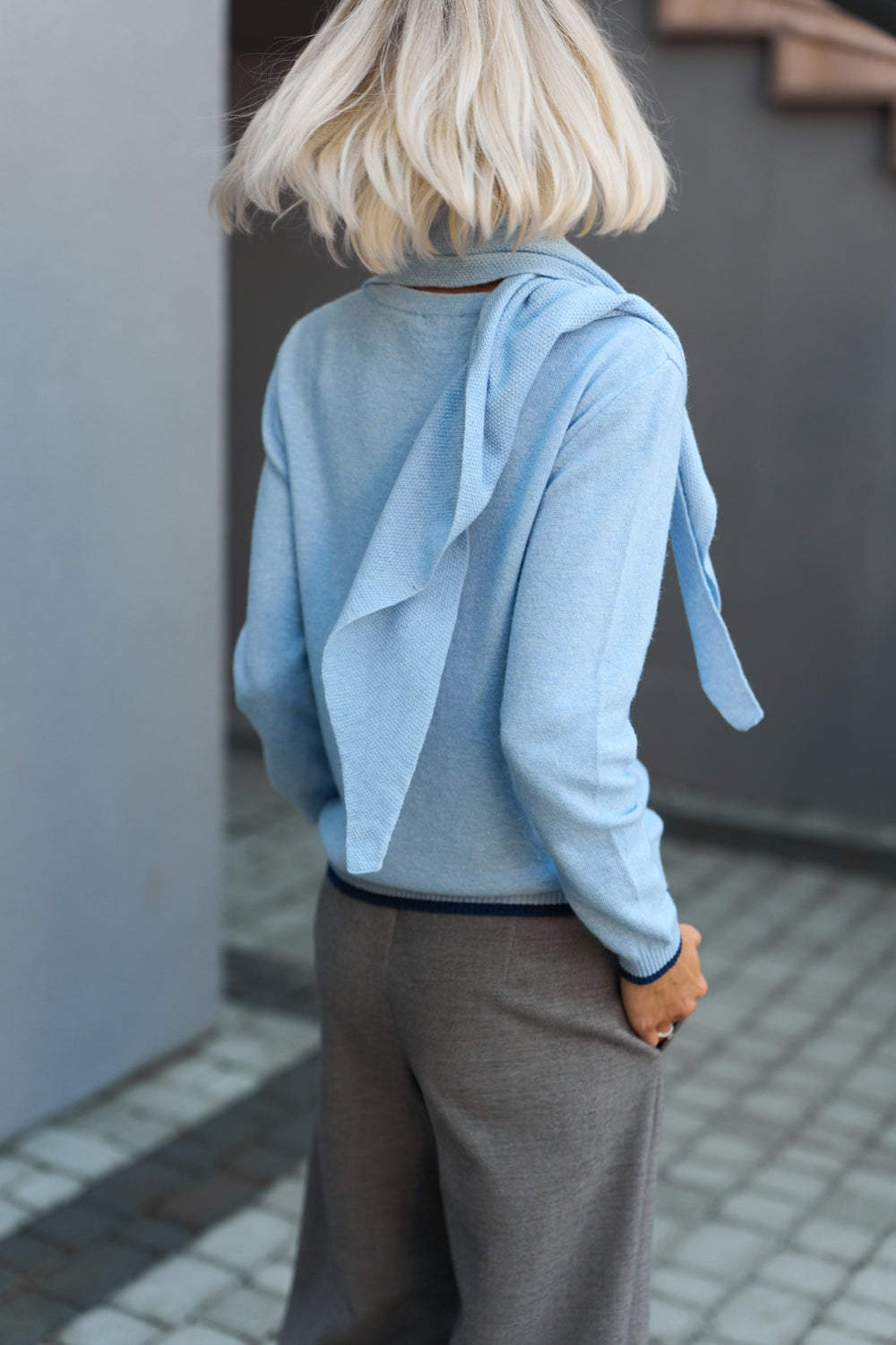 Eșarfă triunghiulară 4020 — bleu