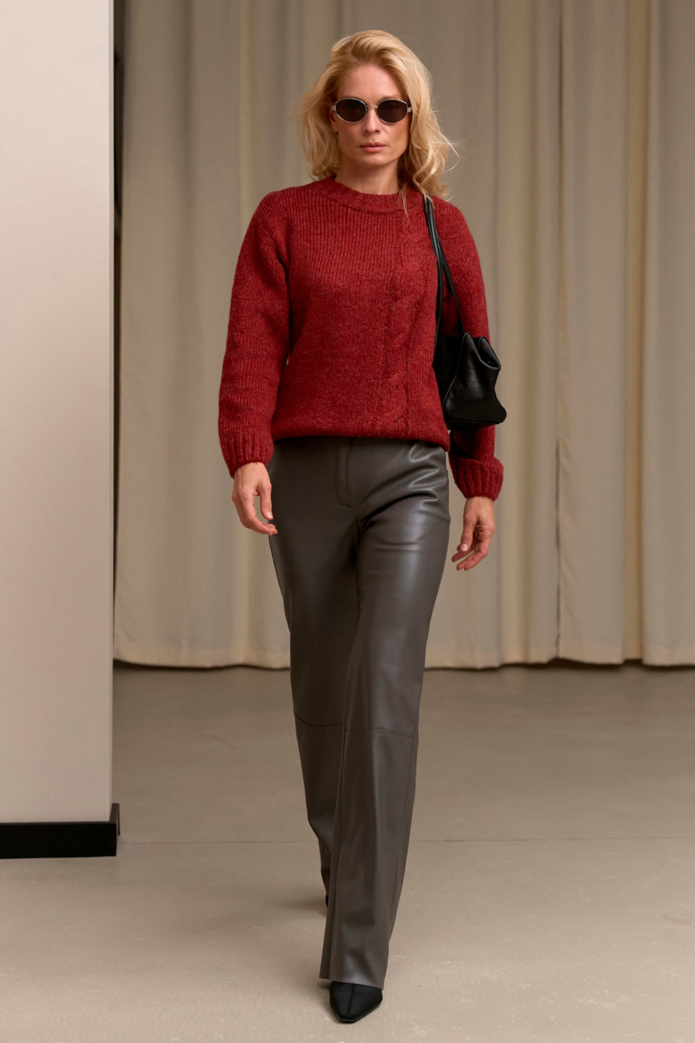 Pulover 2829 — marsala