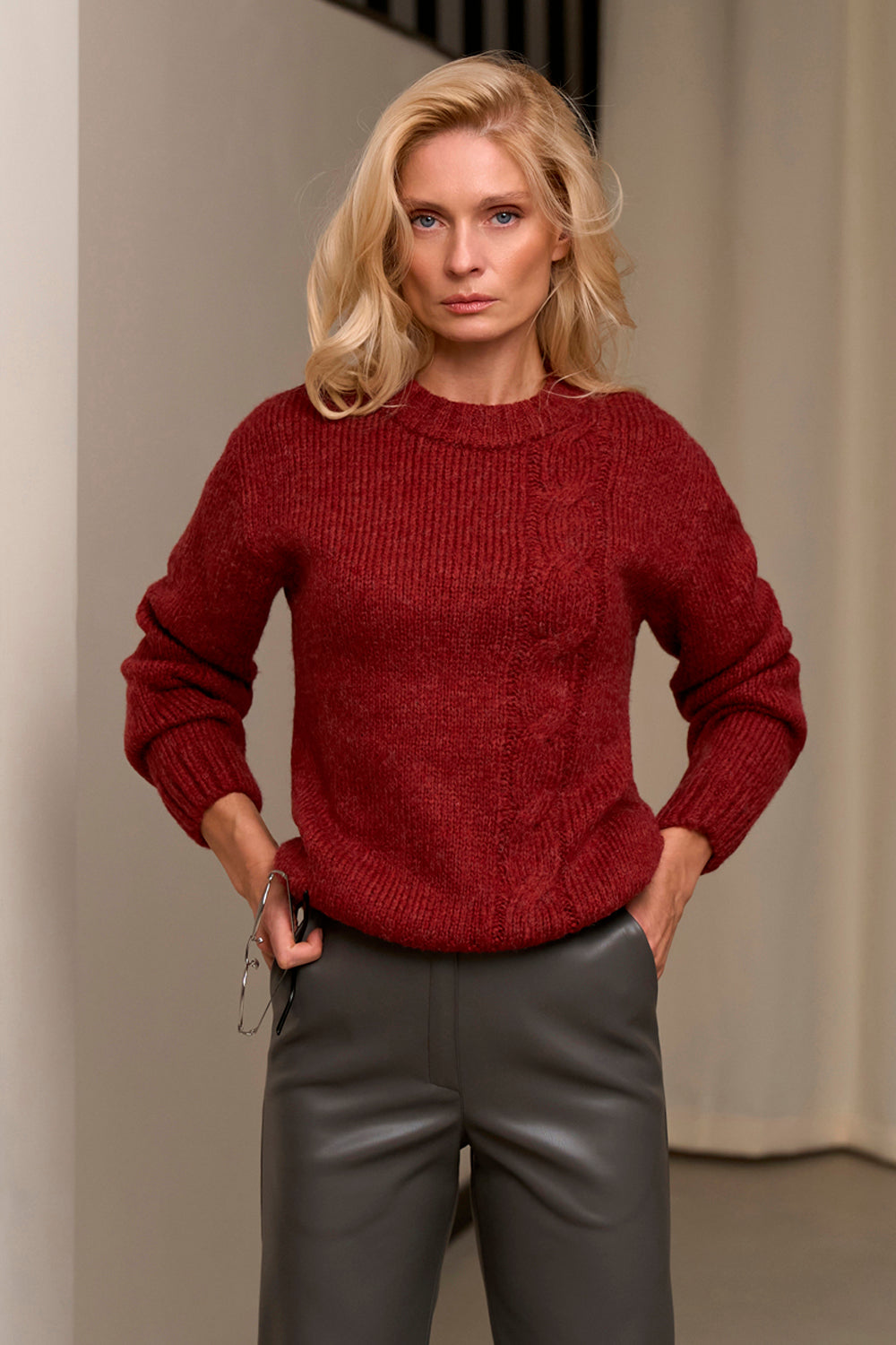 Pulover 2829 — marsala