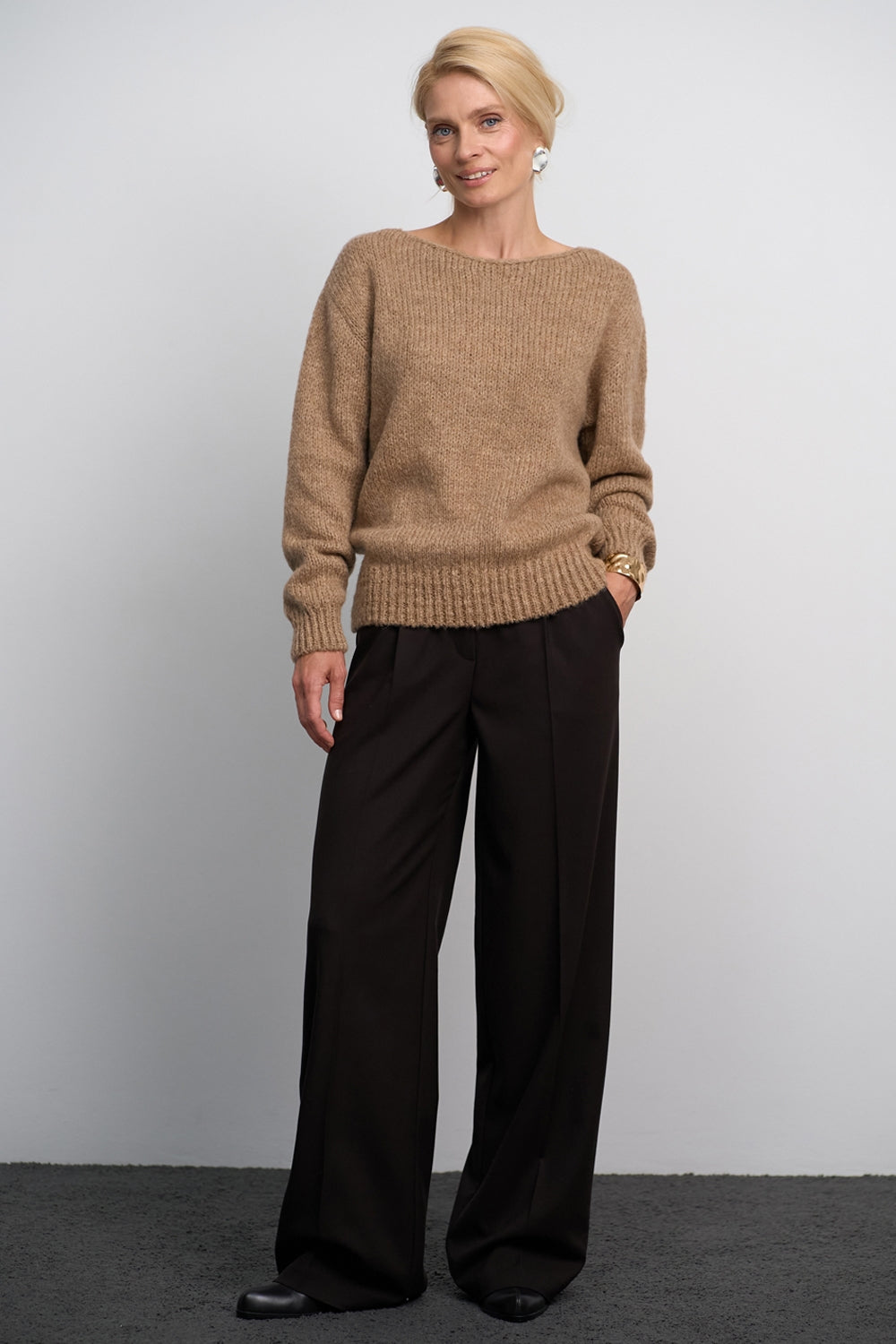 Pulover 2879 — latte