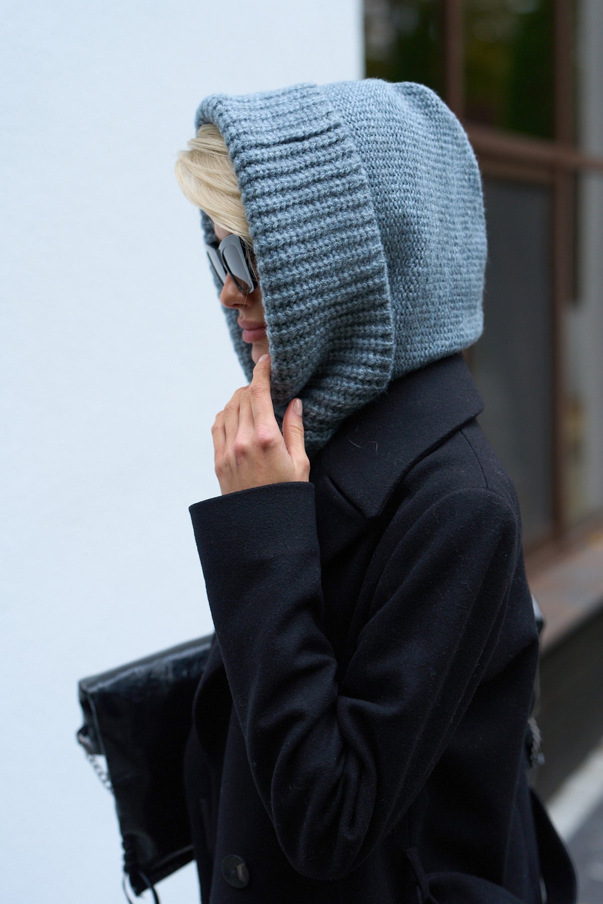 Glugă tricotată tip snood 4033 — gri