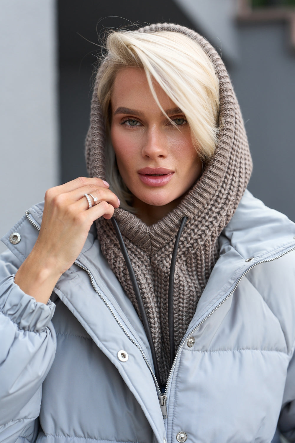 Glugă tricotată tip snood 4005 — cappuccino