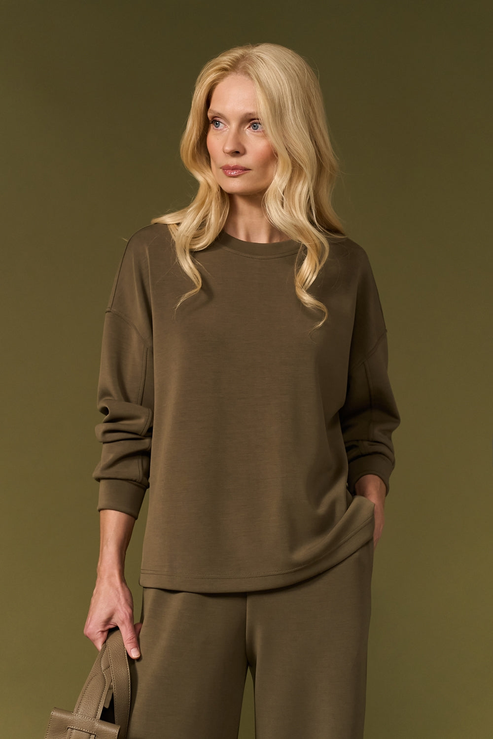 Costum 3071 — laur - laur