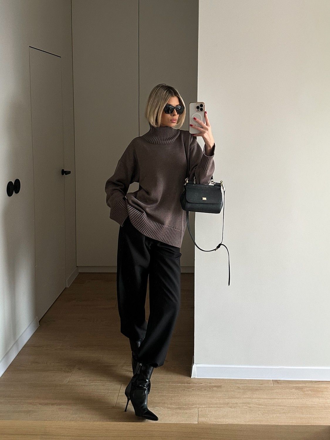 Pulover SENSE — taupe