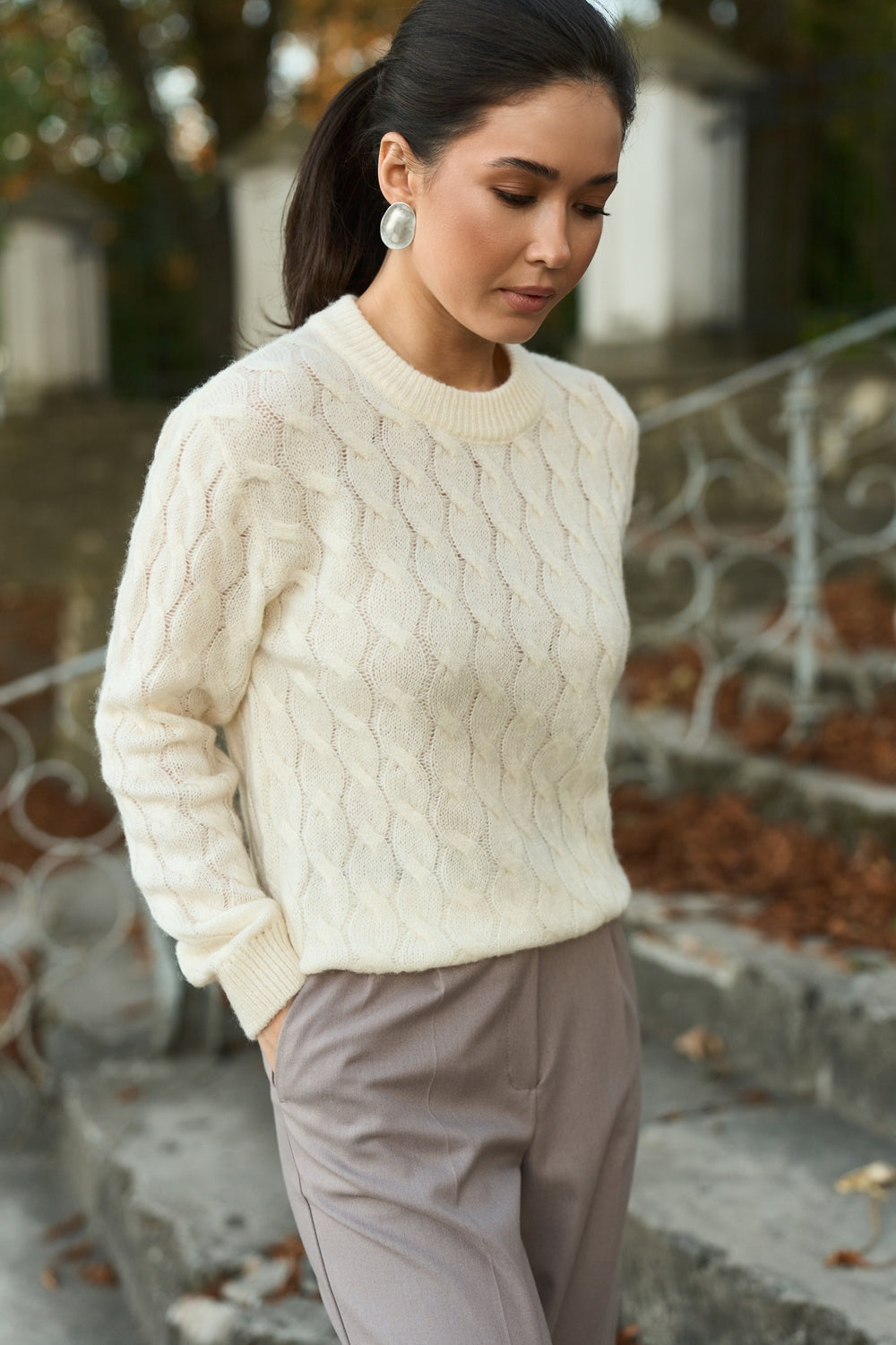 Pulover cu împletituri 2988 — ivory