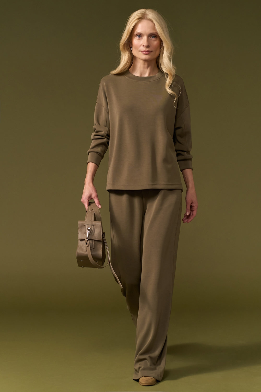 Costum 3071 — laur - laur