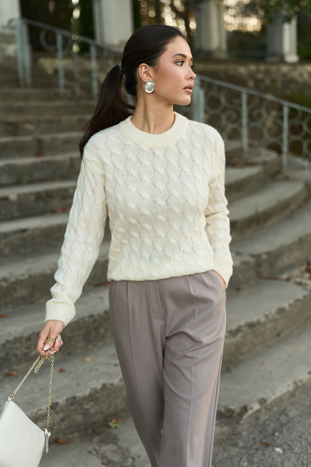 Pulover cu împletituri 2988 — ivory