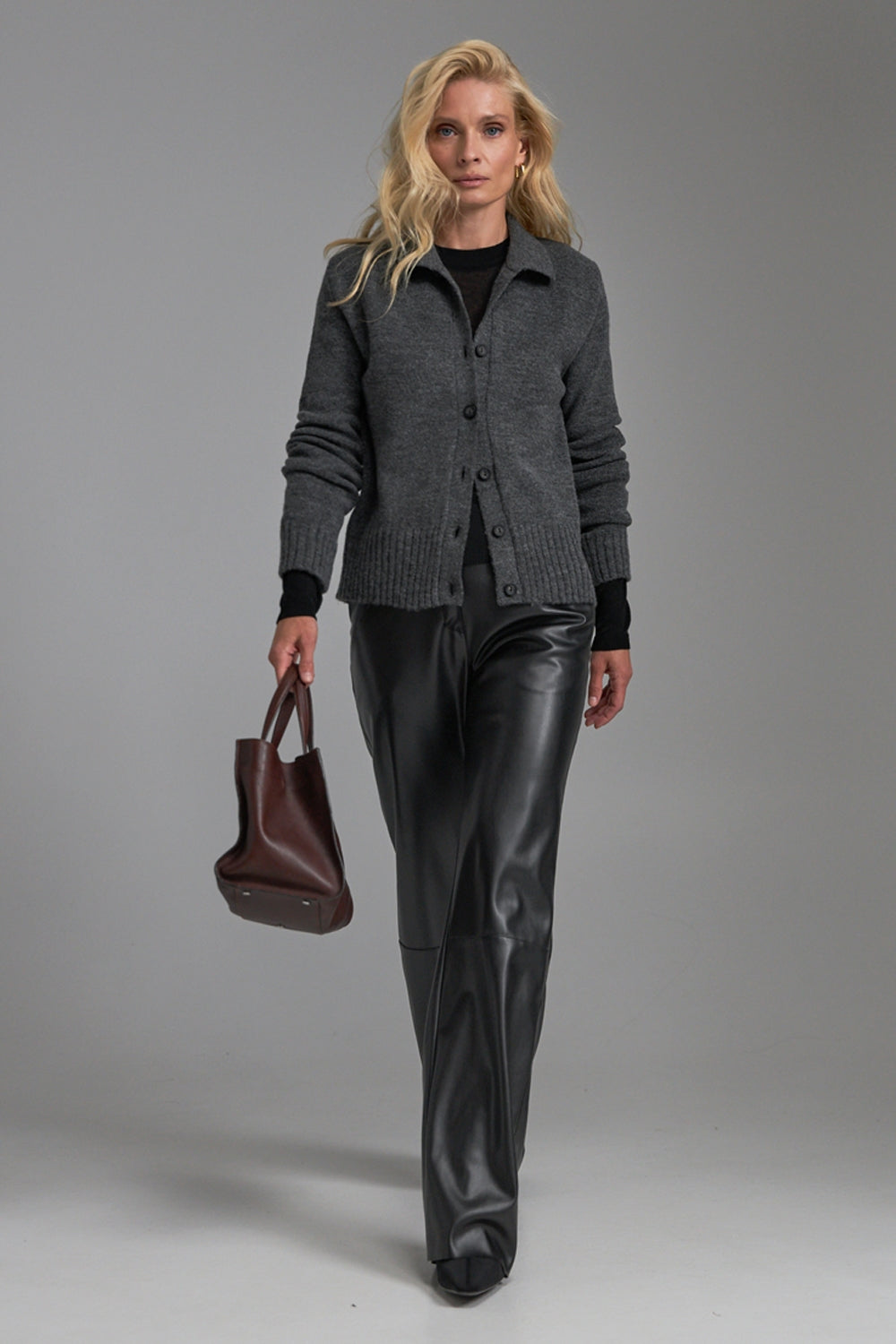 Pantaloni din piele ecologică 3076 — negru
