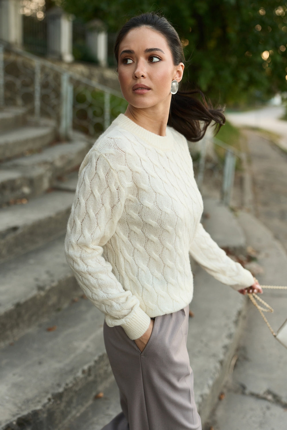 Pulover cu împletituri 2988 — ivory